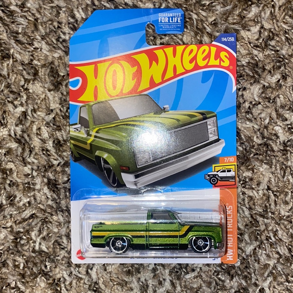 Hot Wheels ‘83 Chevy Silverado